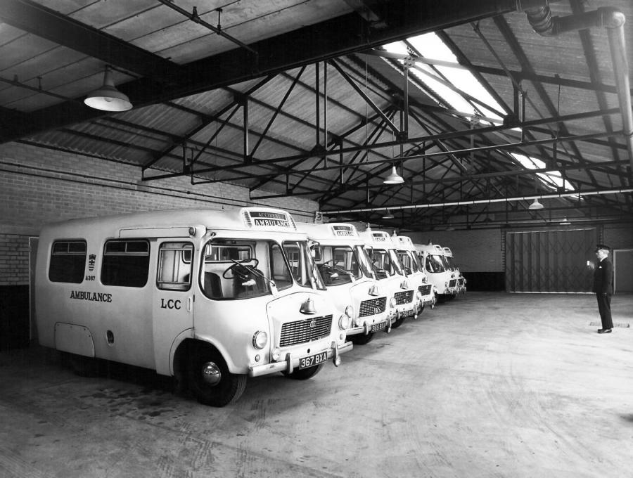  Austin LD Wandsworth Ambulance Mk II 1960 года  (фото 4 из 12)